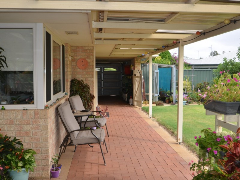 14 Stanford Court, Harvey WA 6220