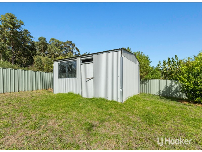 15 School Road, Yarloop WA 6218