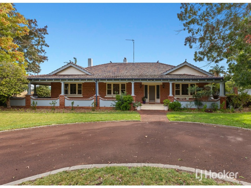 24 Herbert Road, Harvey WA 6220