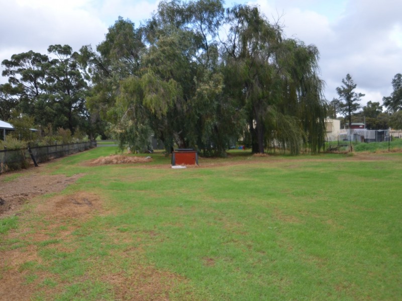 11 Station Street, Yarloop WA 6218