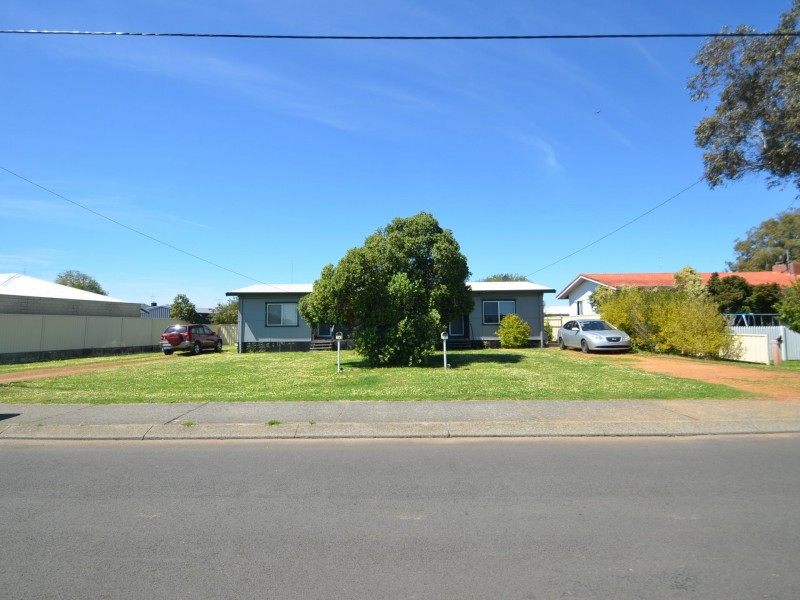 1A Anthony Street, Harvey WA 6220
