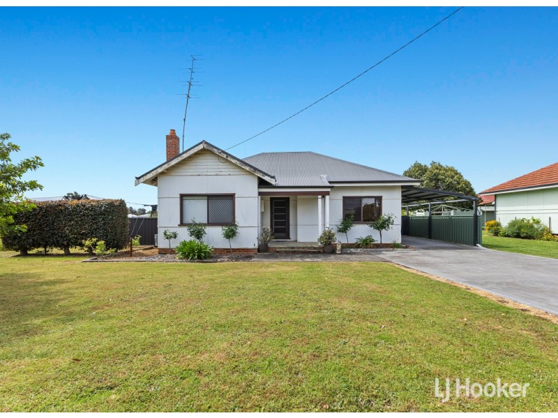 14 Centennial Avenue, Harvey WA 6220