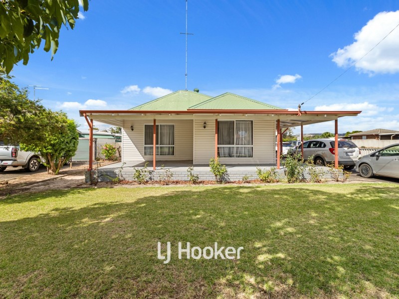 58 Third Street, Harvey WA 6220