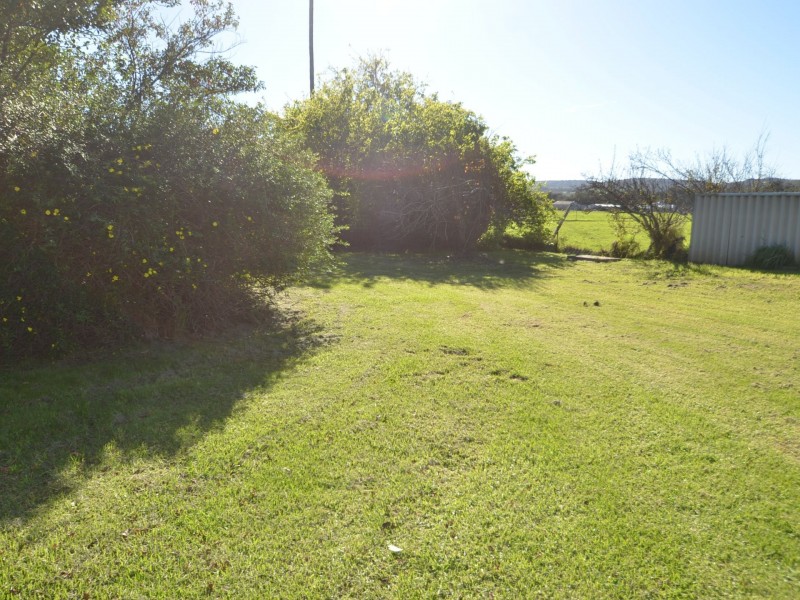118 Young Street, Harvey WA 6220