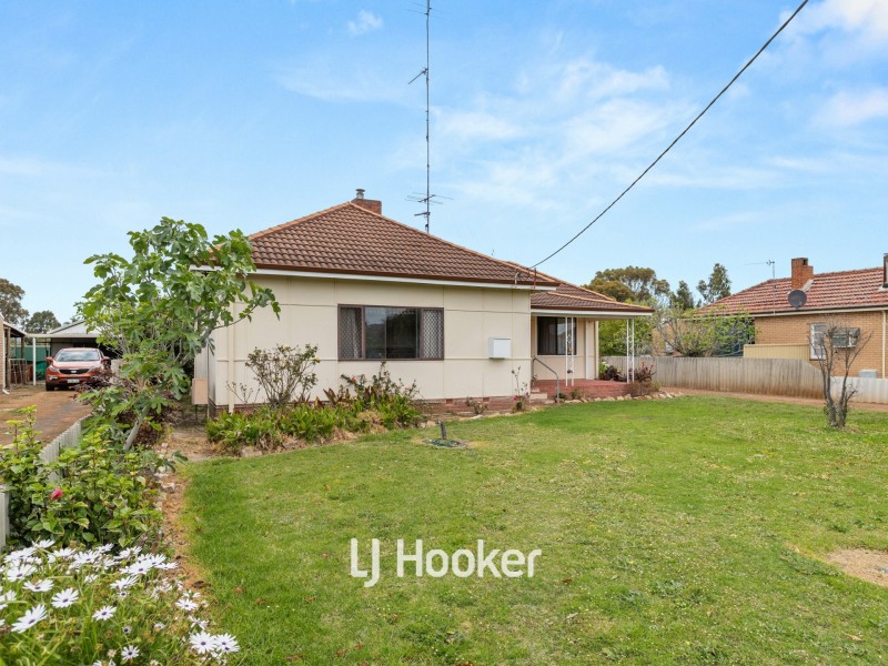15 Peet, Harvey WA 6220