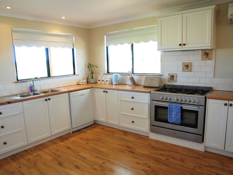 157 Ninth Street, Harvey WA 6220