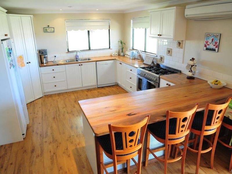 157 Ninth Street, Harvey WA 6220