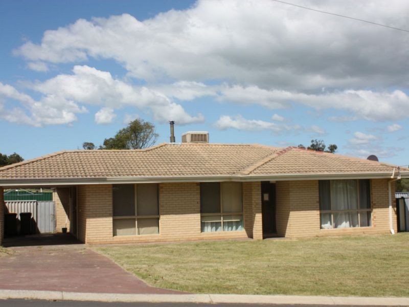 9 School Road, Yarloop WA 6218