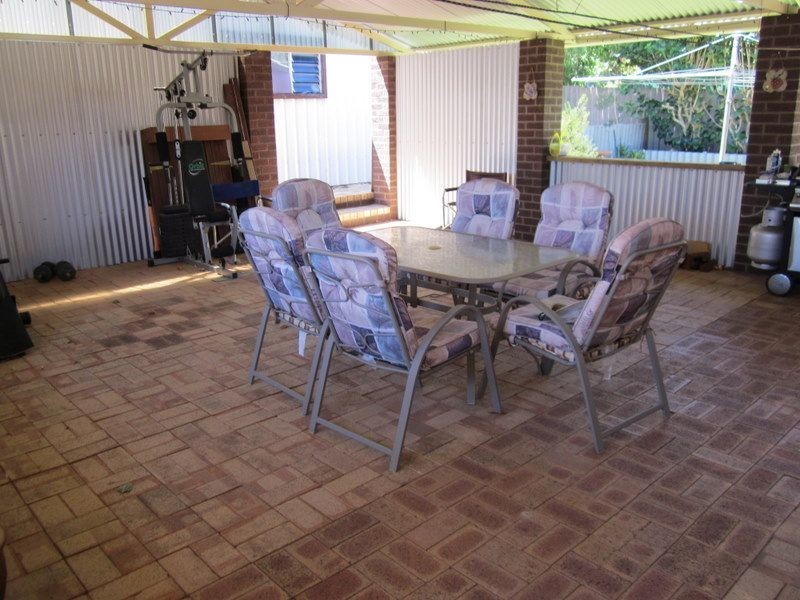 11 Railway Parade, Yarloop WA 6218