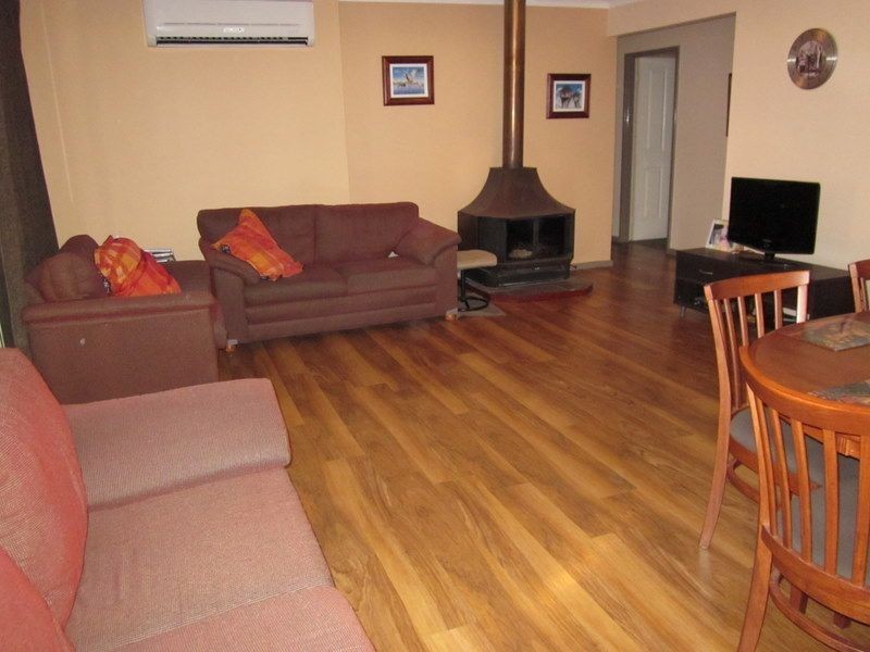 11 Railway Parade, Yarloop WA 6218