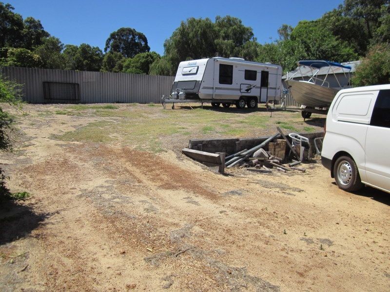 11 Railway Parade, Yarloop WA 6218