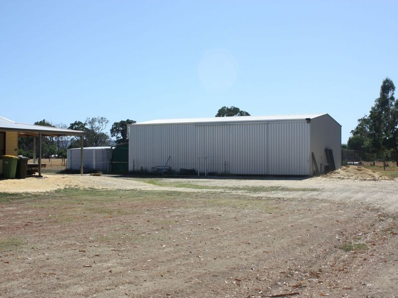 28 Hackett Street, Cookernup WA 6220