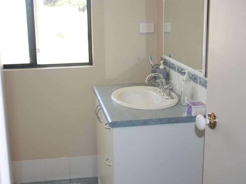 28 Hackett Street, Cookernup WA 6220