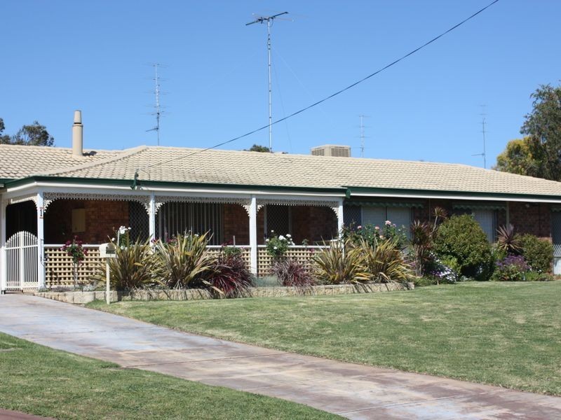 1 Funston Court, Harvey WA 6220