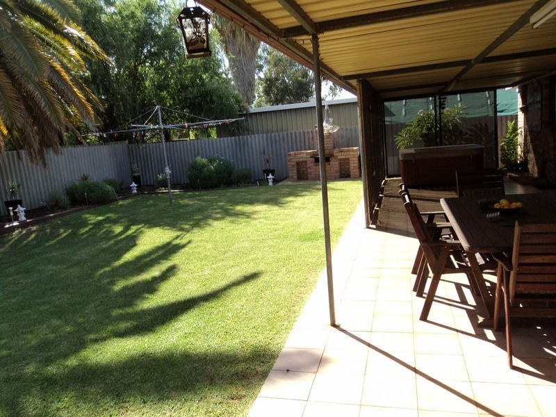 14 Minella Road, Harvey WA 6220