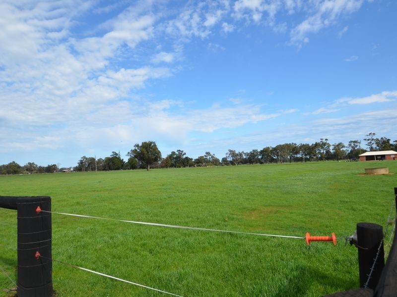 343 Herbert Road, Harvey WA 6220