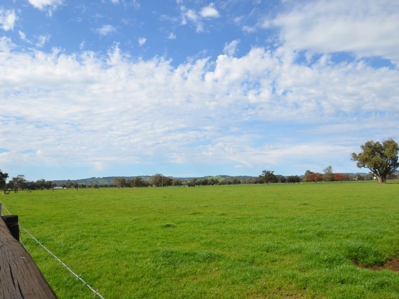 343 Herbert Road, Harvey WA 6220