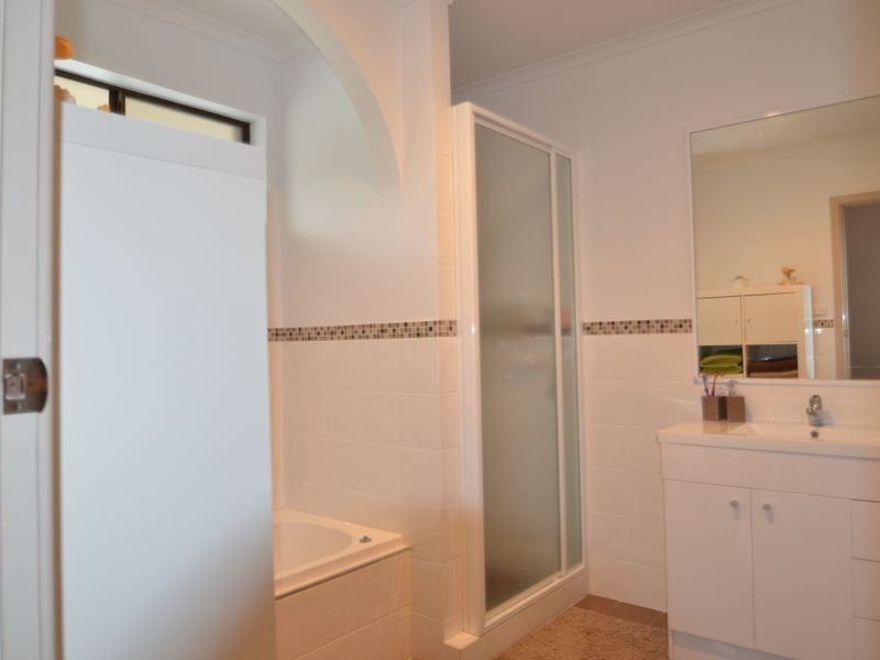 37 Hinge Road, Harvey WA 6220