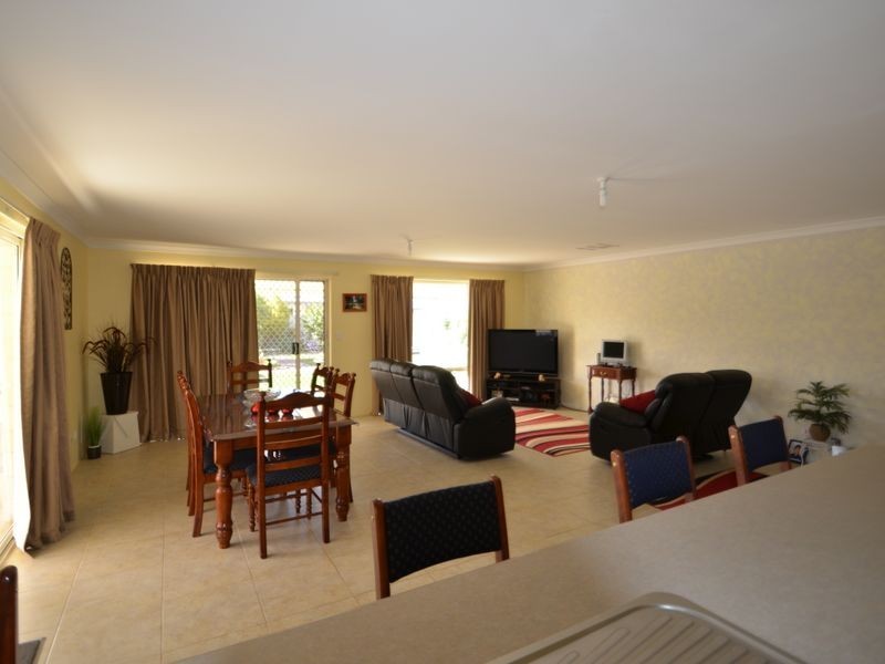 81 Fryer Road, Harvey WA 6220