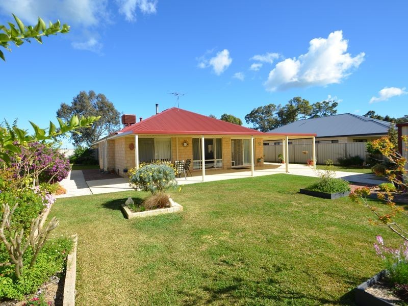 81 Fryer Road, Harvey WA 6220