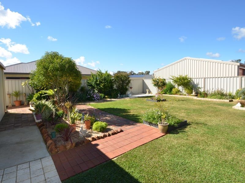 81 Fryer Road, Harvey WA 6220