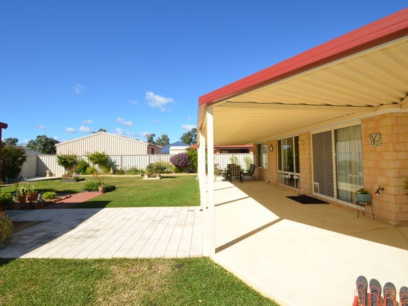 81 Fryer Road, Harvey WA 6220