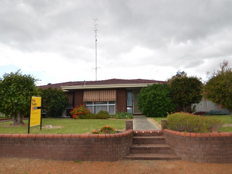 2 Lyons Way, Harvey WA 6220