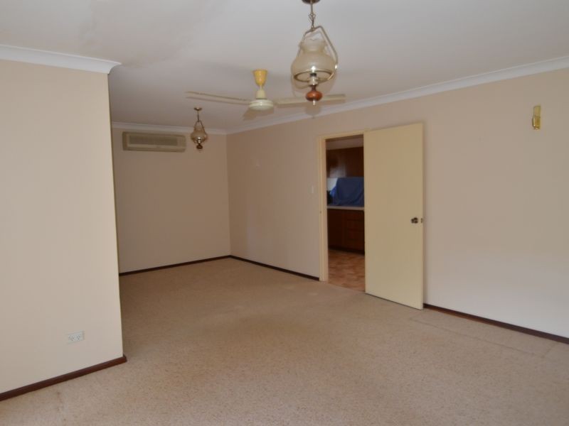 2 Lyons Way, Harvey WA 6220