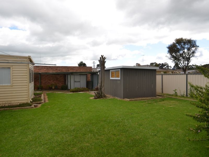 2 Lyons Way, Harvey WA 6220