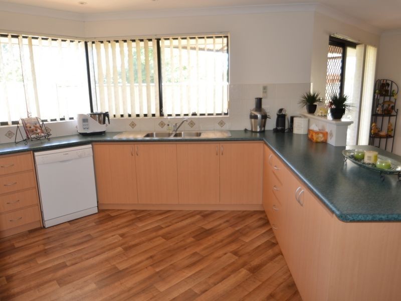 11 Anthony Street, Harvey WA 6220