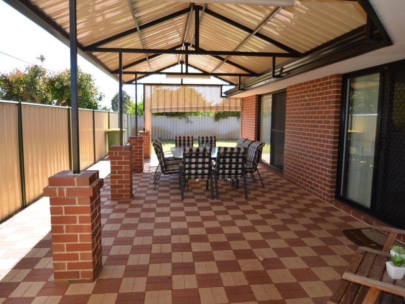 11 Anthony Street, Harvey WA 6220