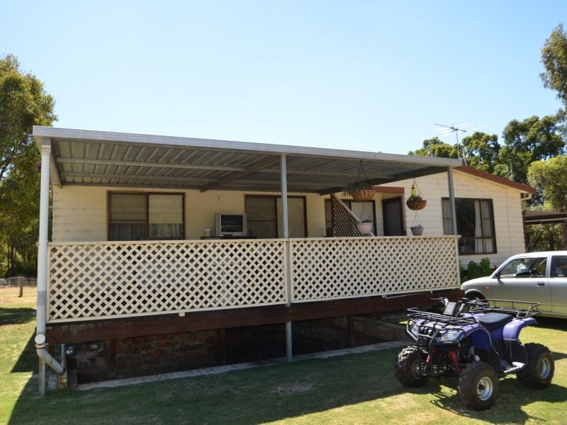 7 Cook Street, Cookernup WA 6220