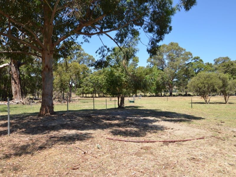 7 Cook Street, Cookernup WA 6220