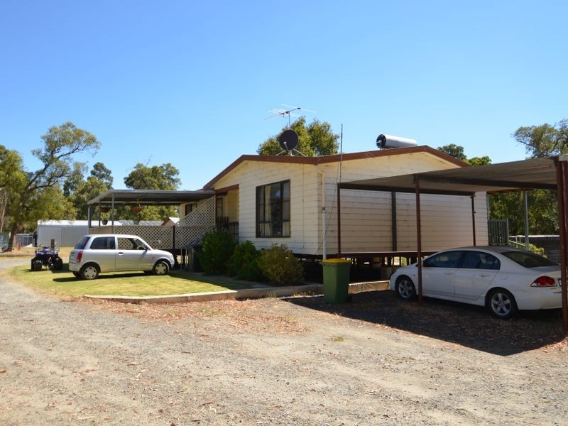 7 Cook Street, Cookernup WA 6220