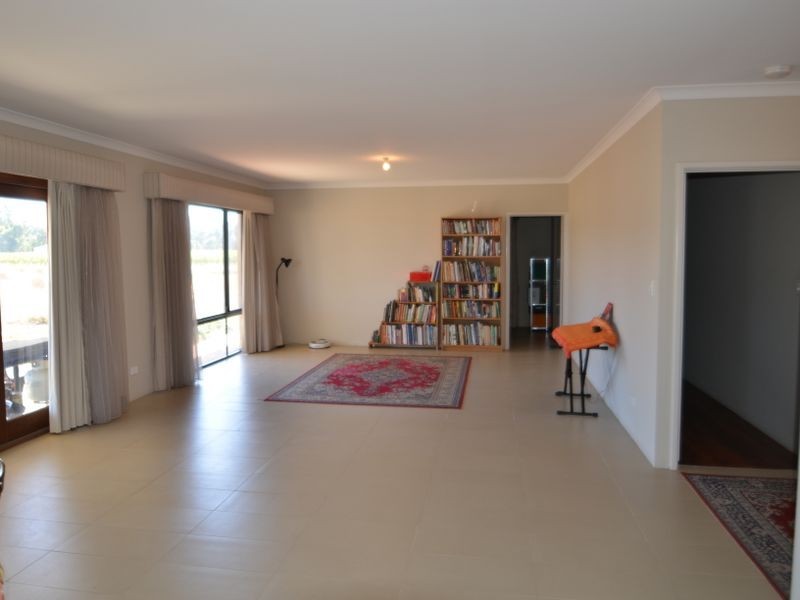 227 Fifth Street, Harvey WA 6220