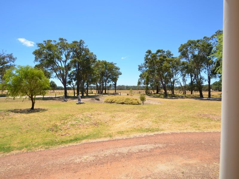 18 Smith Street, Cookernup WA 6220