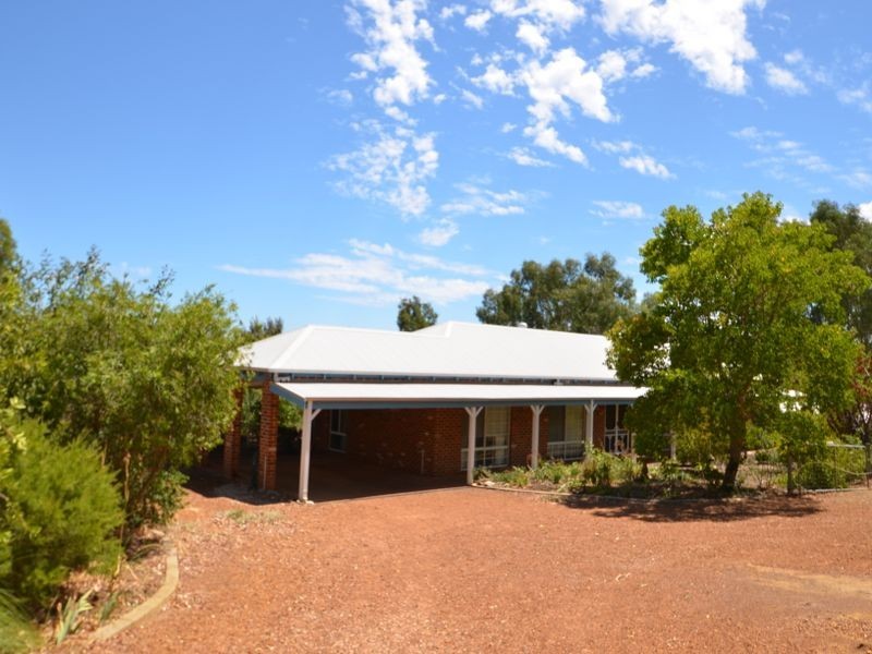 18 Ietto Way, Harvey WA 6220