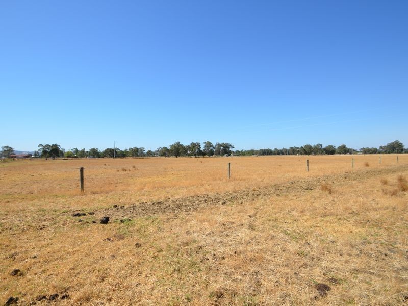 437 Government Road, Harvey WA 6220