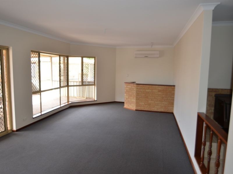 9 Barr Road, Carey Park WA 6230