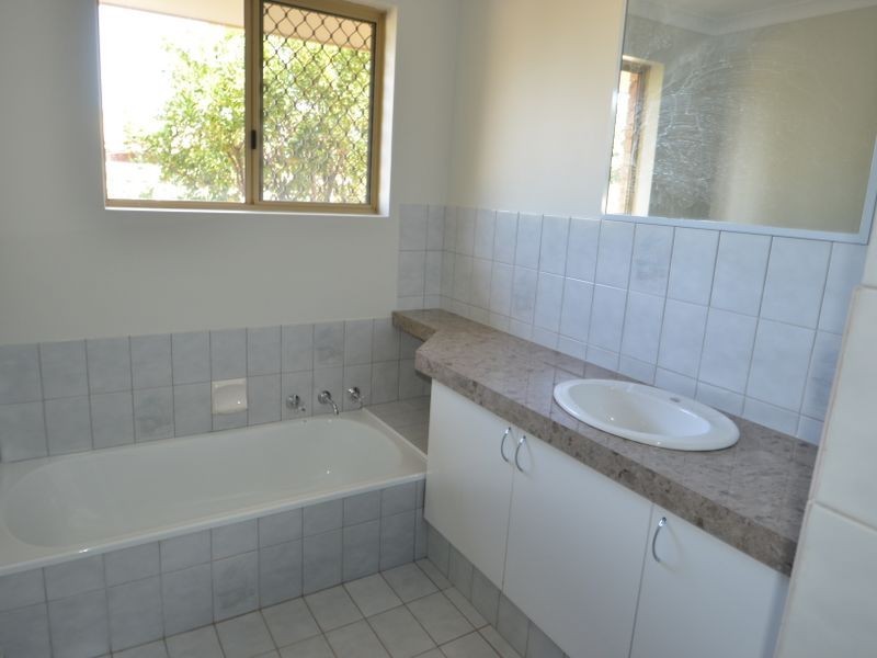 9 Barr Road, Carey Park WA 6230