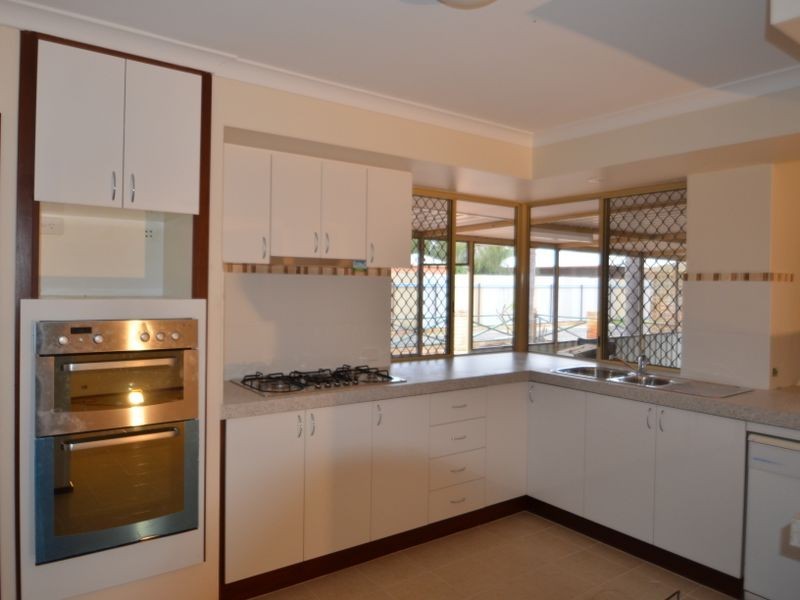 9 Barr Road, Carey Park WA 6230