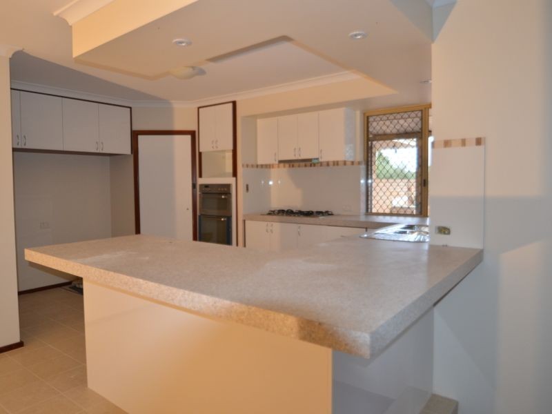 9 Barr Road, Carey Park WA 6230