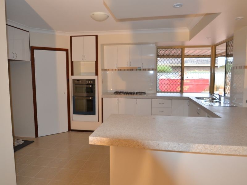 9 Barr Road, Carey Park WA 6230