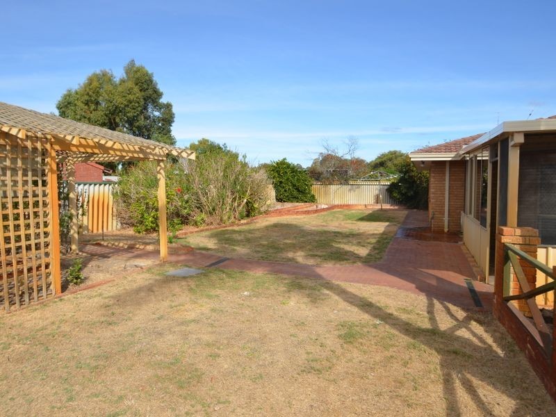 9 Barr Road, Carey Park WA 6230