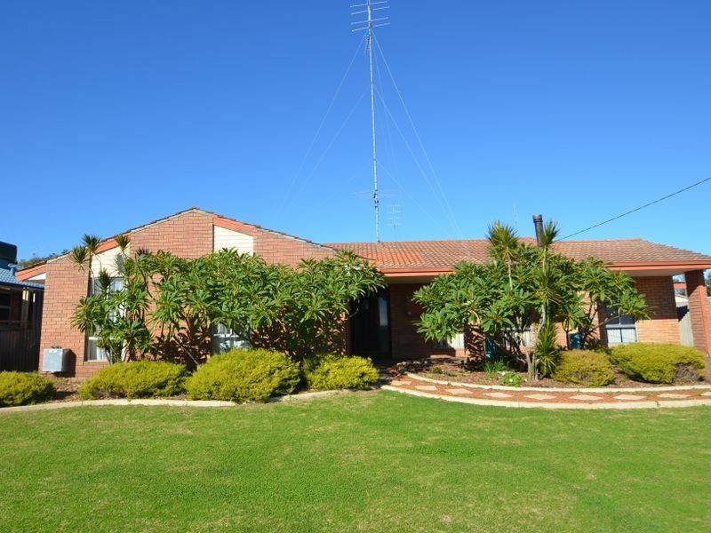 9 Lyons Way, Harvey WA 6220