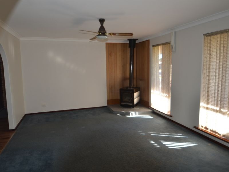 9 Lyons Way, Harvey WA 6220