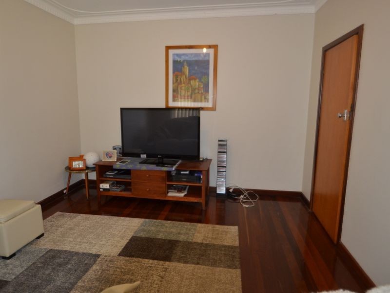 2 Fourth Street, Harvey WA 6220