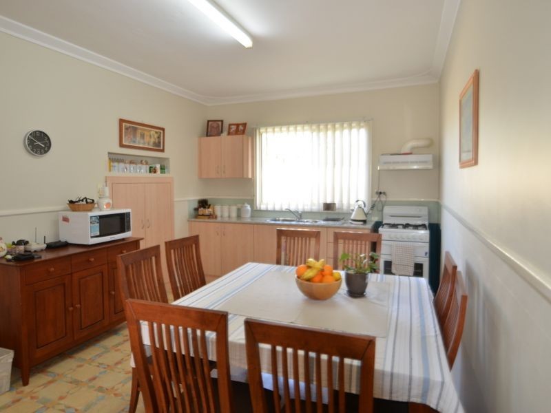 2 Fourth Street, Harvey WA 6220