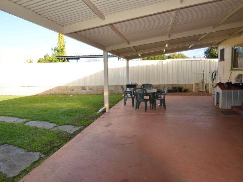 2 Fourth Street, Harvey WA 6220