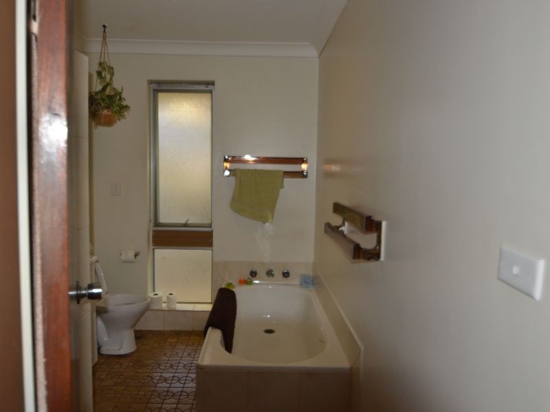 52 Third Street, Harvey WA 6220